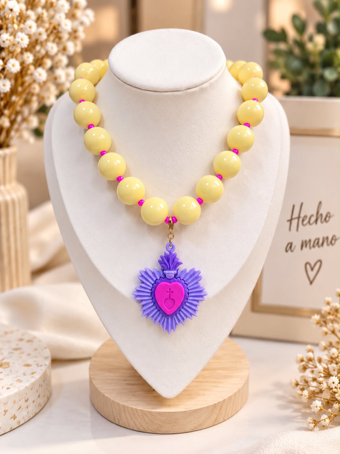 Collar Sagrado Corazón